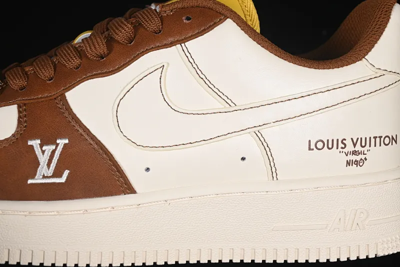 All categories Nk Air Force 1 Air Force series Nk Air Force 1 Low Air Force low top Nike Air Force 1'07 Low joint milk white coffee brown Air Force 1 low top casual sneakers IH1817-800